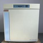 Thermo 3111 Cell culture incubator